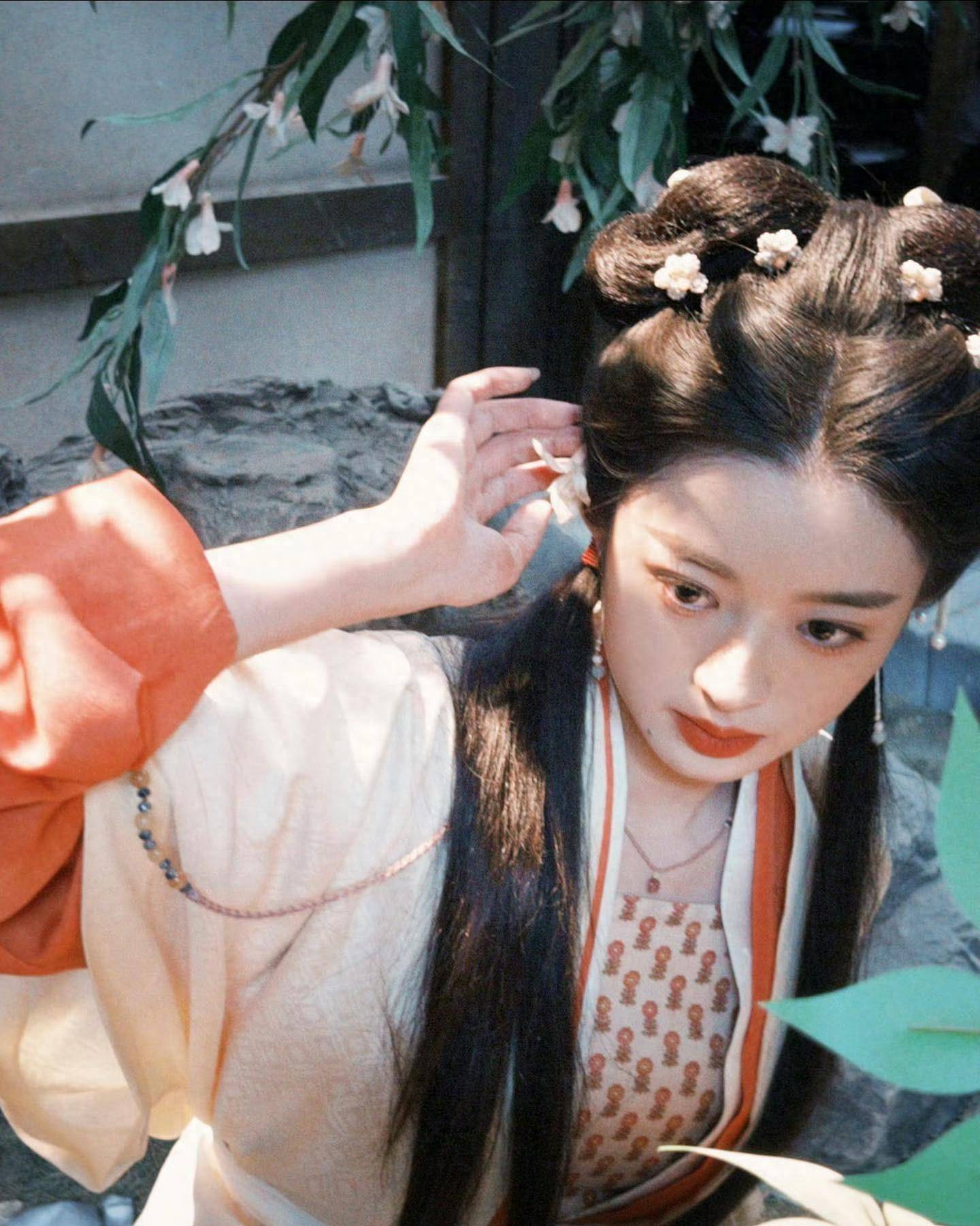 第11期中国风女演员:黄杨钿甜_作品_古装_演艺