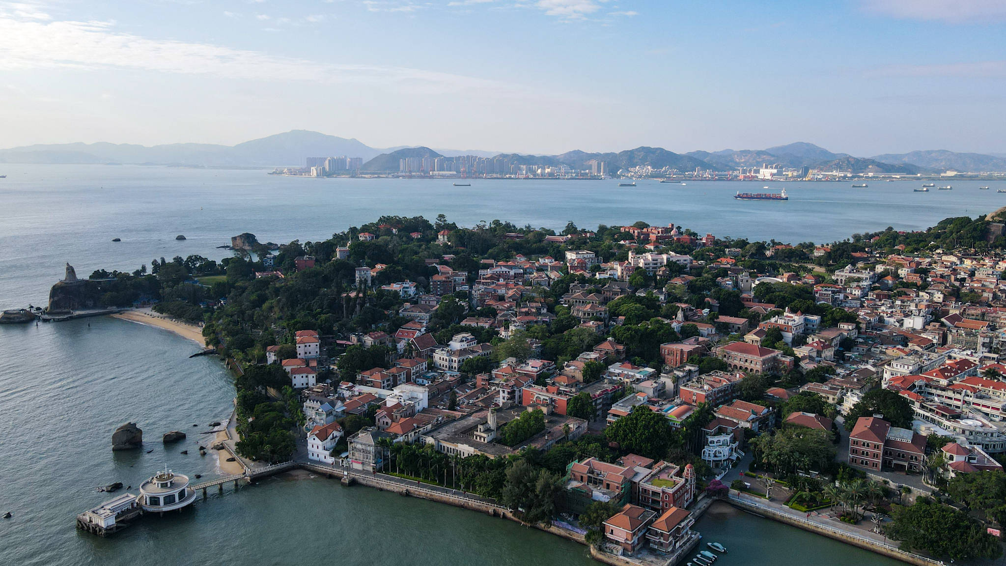 3,马拉桑果汁老店,就在"龙头鱼丸店旁边",不要