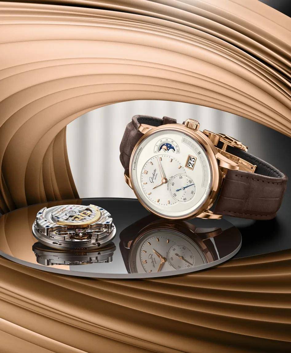 金价暴涨你该囤块金表了