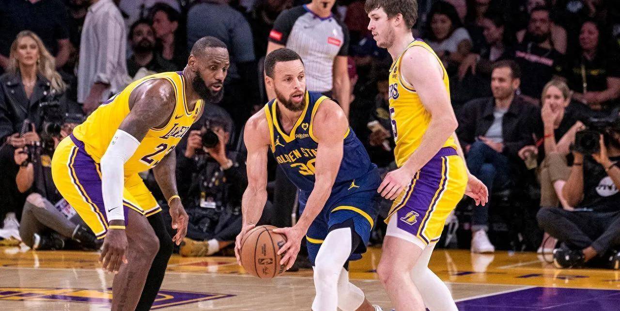 勇士晒照庆祝胜湖人众将放话目标前八克莱目标复制热火黑八奇迹