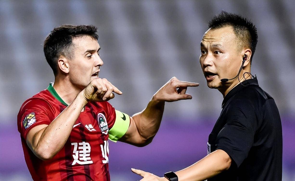 比如:国足最快六月份世预赛出战国外和国外的新增归化名单: 1 ,奥斯卡