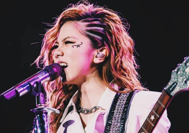 当年跑伦敦开演唱会,送票请人都无人买账_邓紫棋_实力_王菲跟