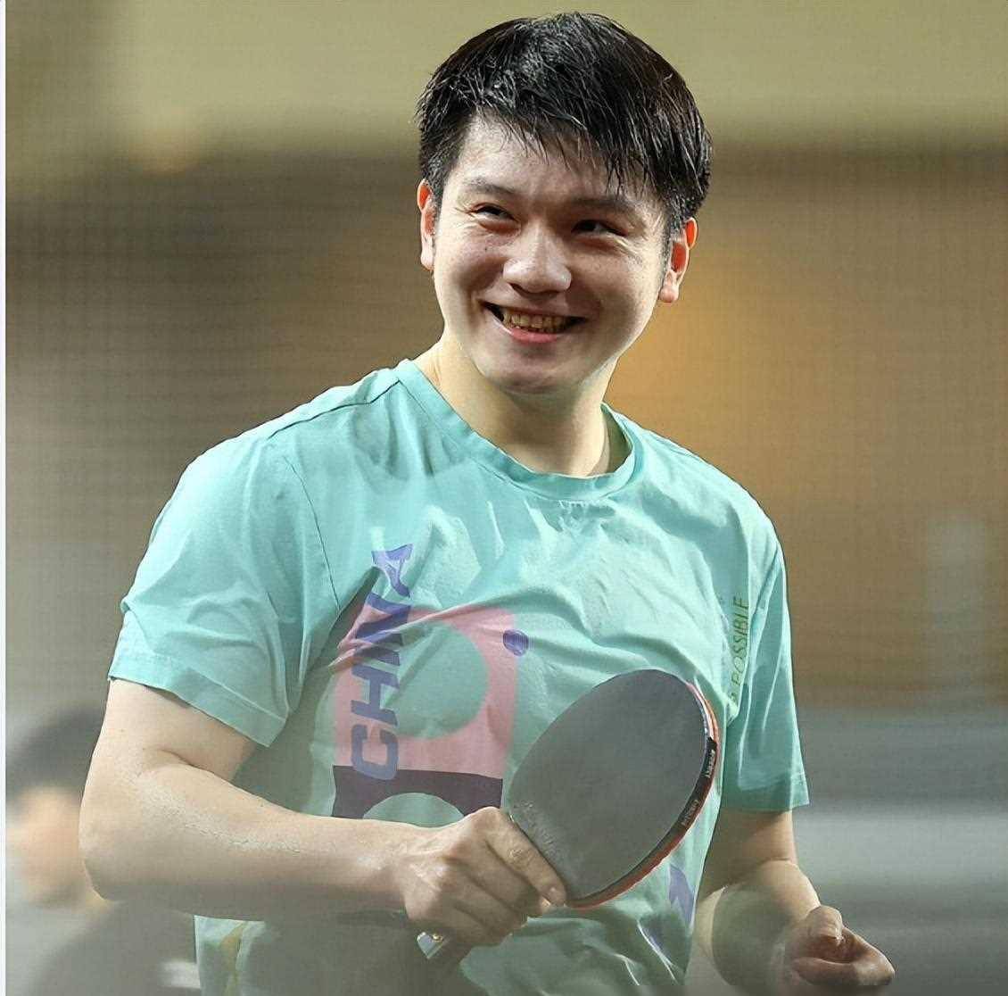 原创樊振东的笑容好暖樊振东17年赚了多少钱樊振东表情包大盘点