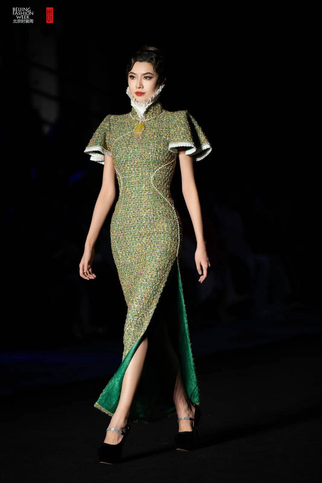 part 2-法式优雅|设计师胡社光新中式高定旗袍发布,旗袍入梦的优雅新