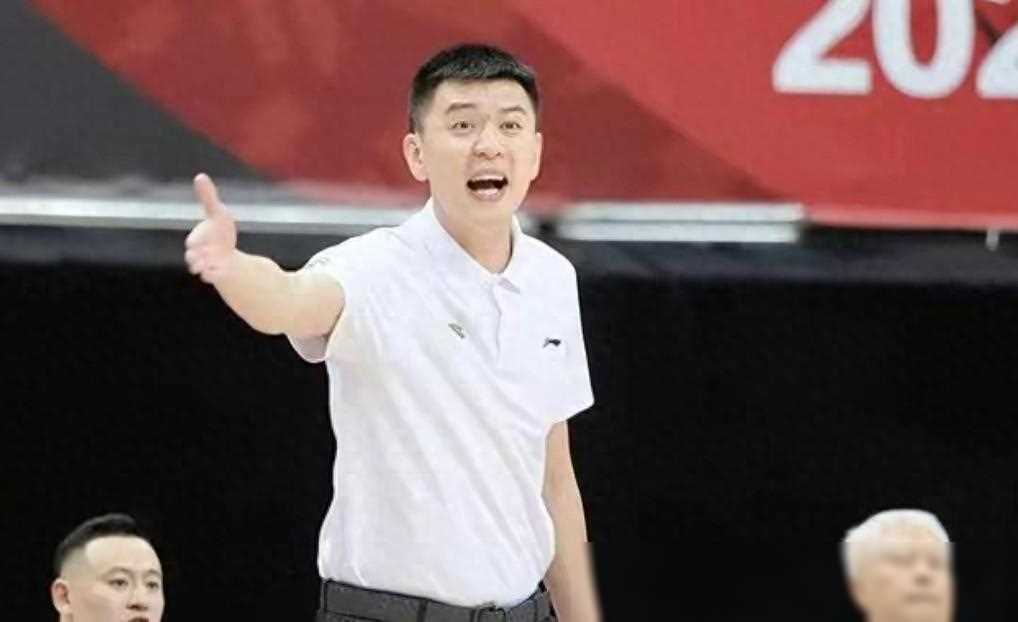 原创cba辽篮离队第一人季后赛前已被裁杨鸣忍无可忍