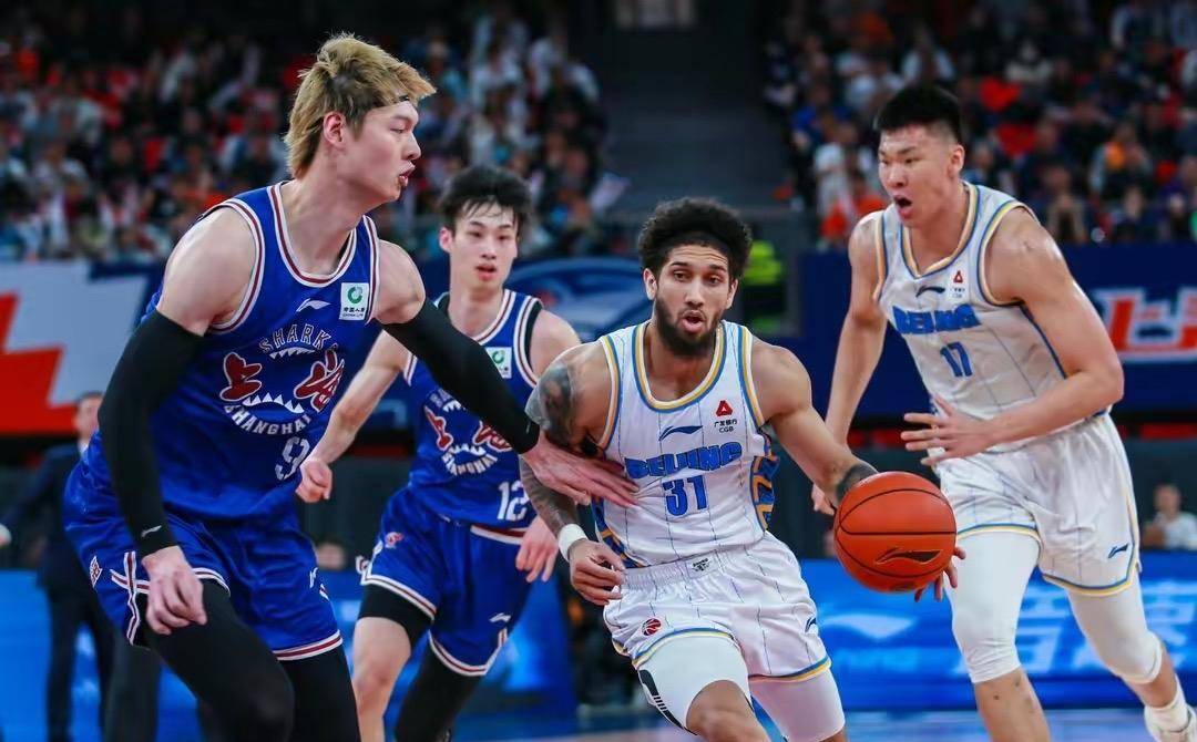 力助上海和广州赢球,留下3个水货,难怪输球_北京首钢队_比赛_外援