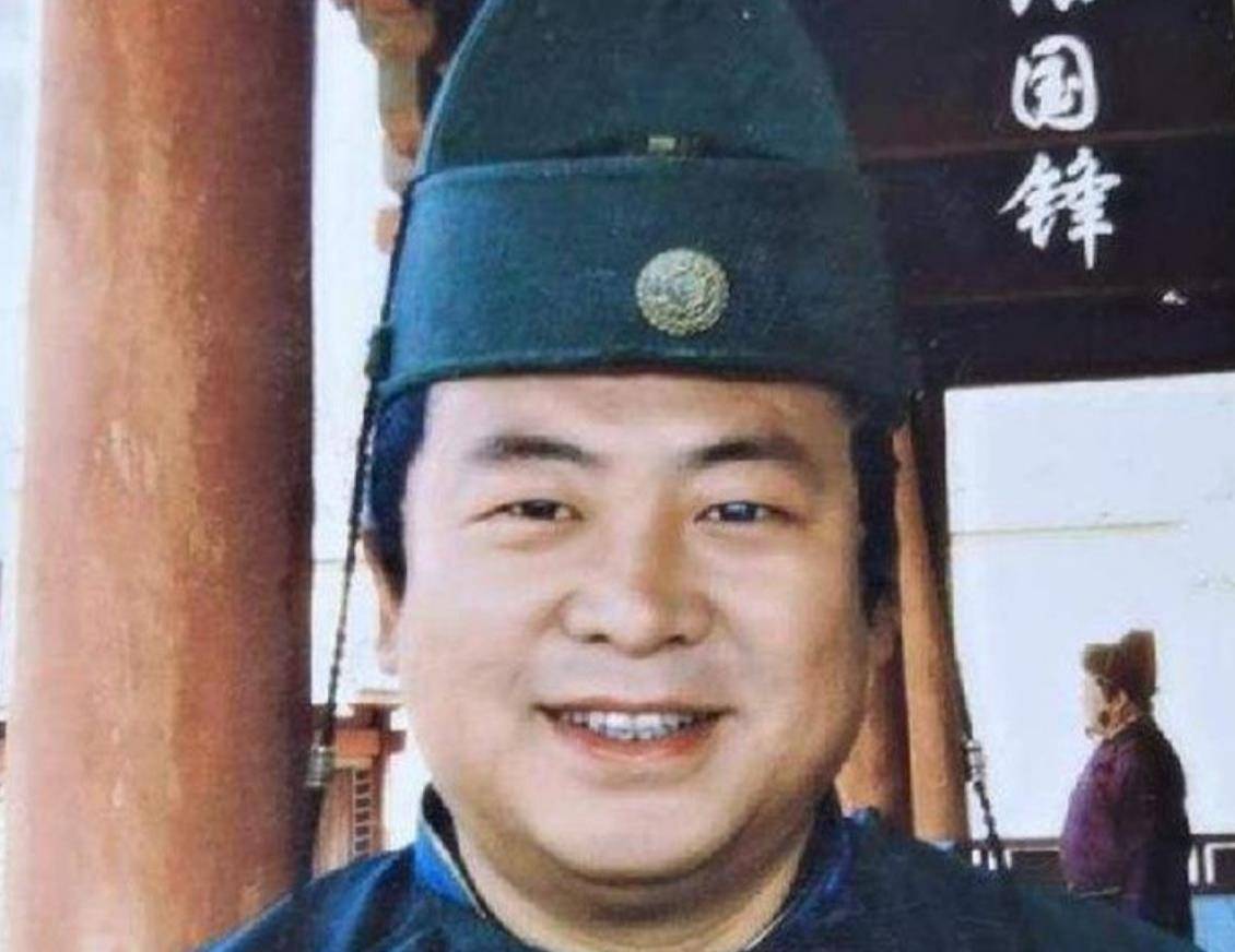 原创2011年国剧盛典获奖男演员吉世光在横店被抓真实身份竟是逃犯