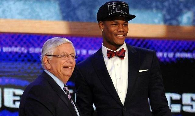 前nba球员本麦克勒莫遭指控性暴力曾力压一众球星现锒铛入狱