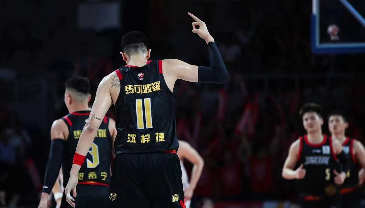 原创深圳双子星发挥出色北控队憾失绝杀闵鹿蕾沮丧离场