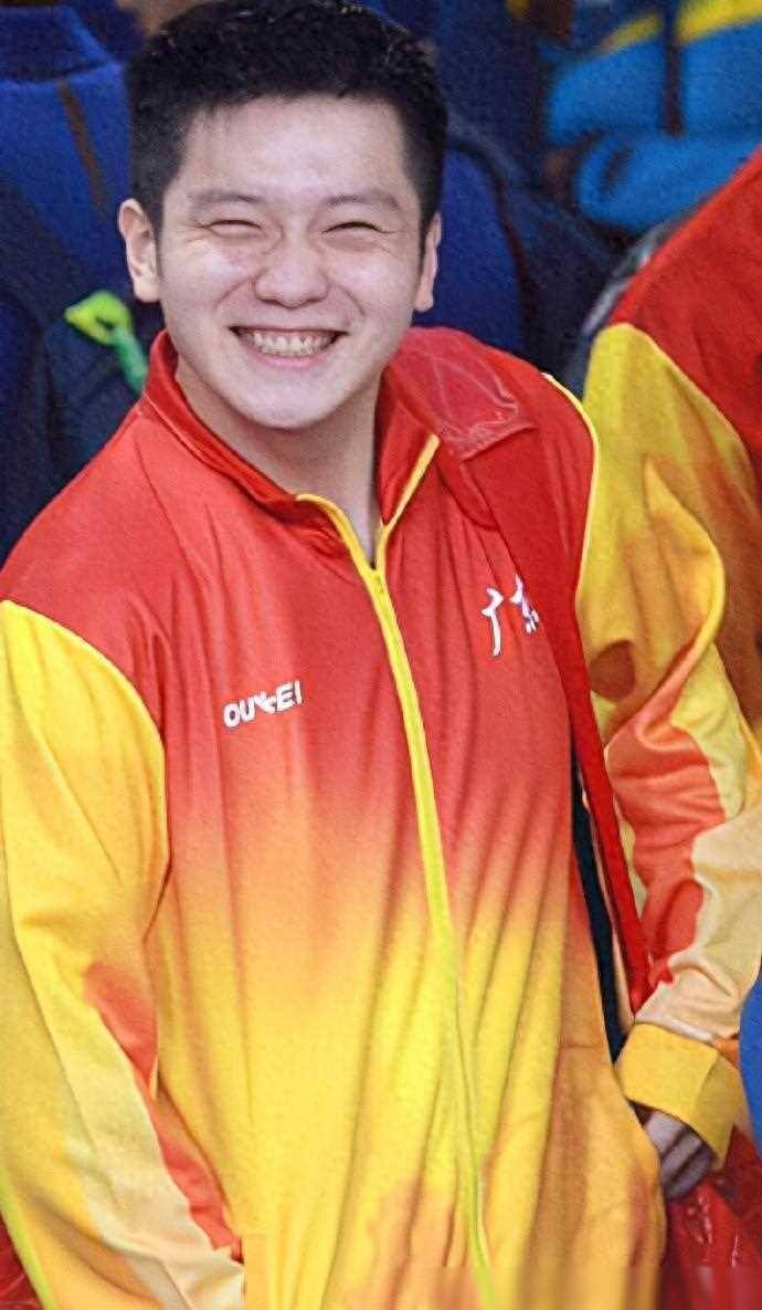 原创樊振东的笑容好暖樊振东17年赚了多少钱樊振东表情包大盘点