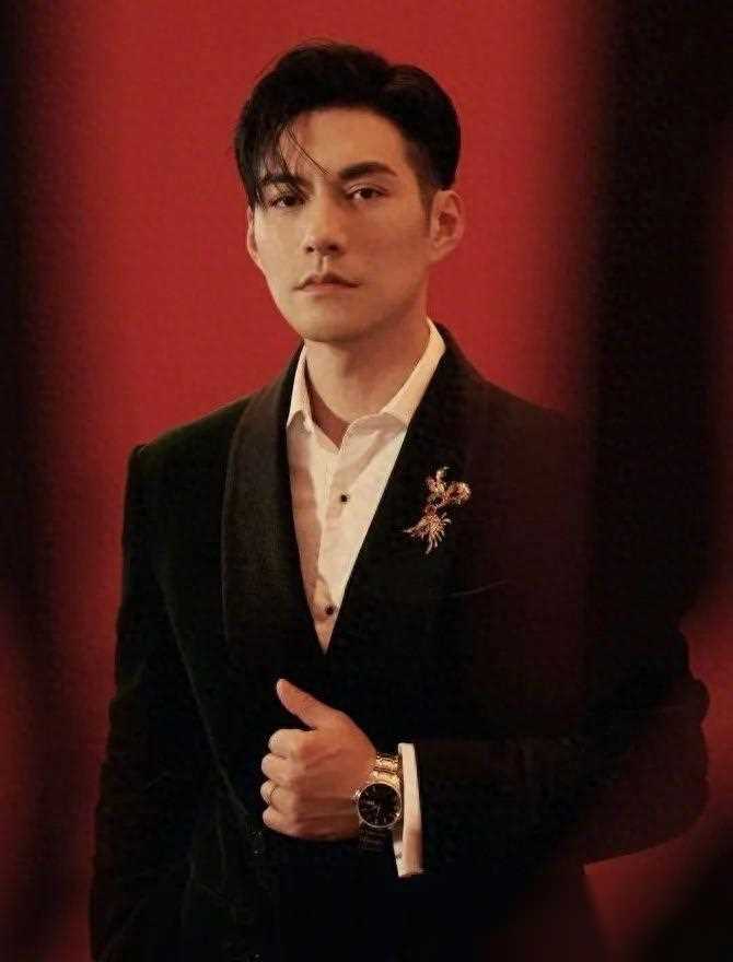 严屹宽的美颜与宠女之心的故事:婚房写爱妻名,拒亿万富婆