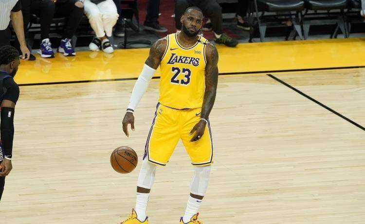 原创第一笔续约确认詹姆斯再遭嘲讽安东尼作出重要决定