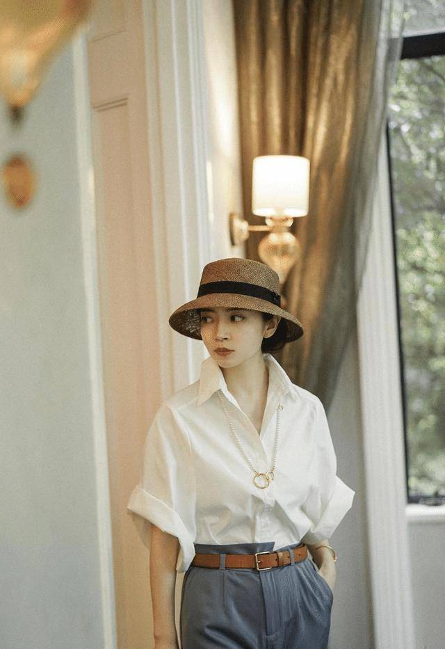 原创初春三木把衬衫穿出高定范这样搭配高级洋气照穿美腻了