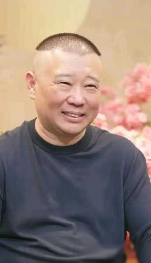 郭德纲如何自我定义成功成为知名相声表演者