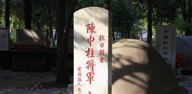 国军名将,鏖战三天壮烈牺牲,夫人身怀六甲独闯军营取回头颅_将军_日军