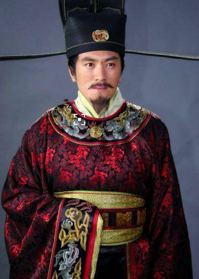 此昏庸之君只因生错了时代换个朝代或许他就是男神