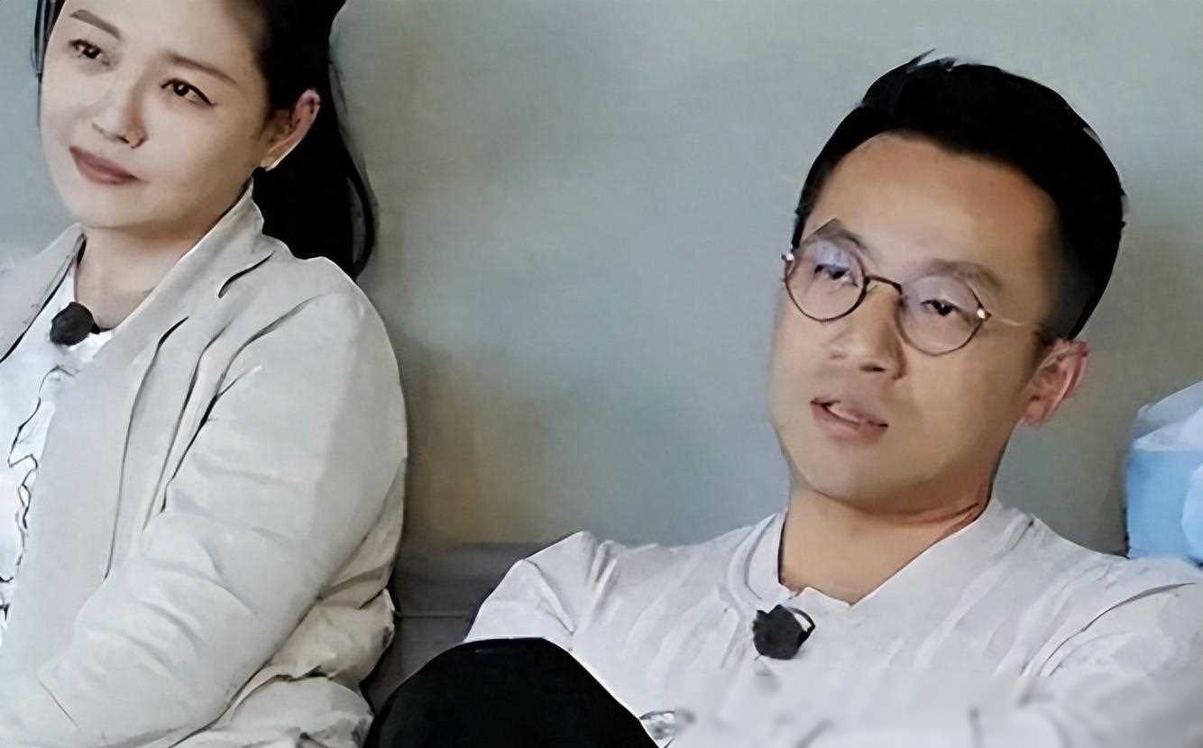 玥儿心碎大哭被妈妈大s困在家中小菲立场坚定不准出门