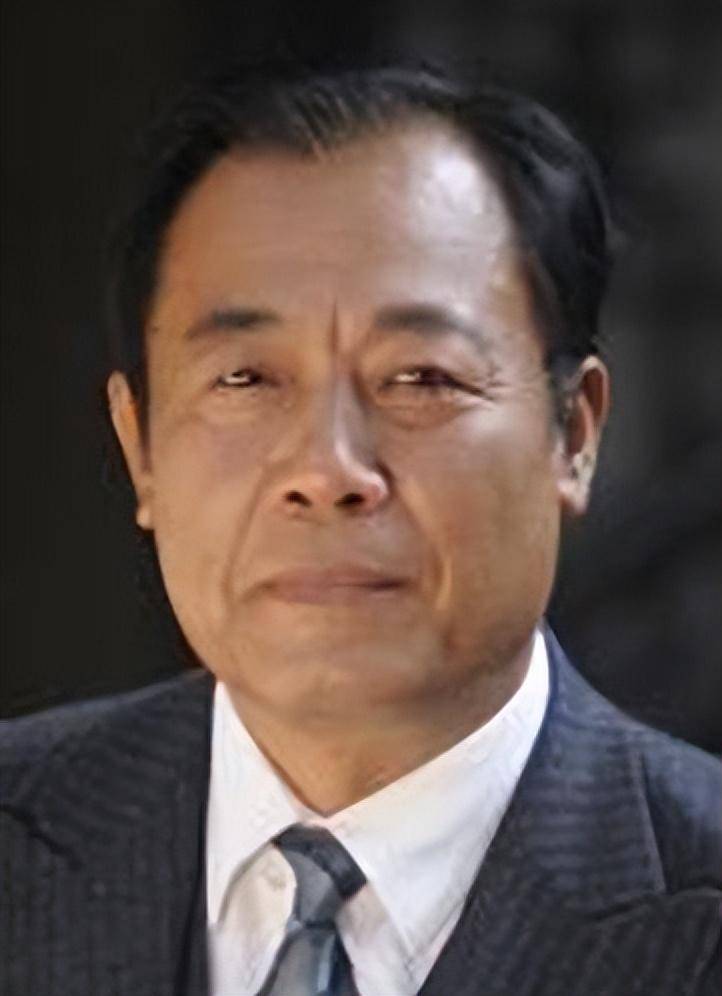 他是最干净的男演员,结婚46年零绯闻,为妻子息影12年,61岁走红_冯恩