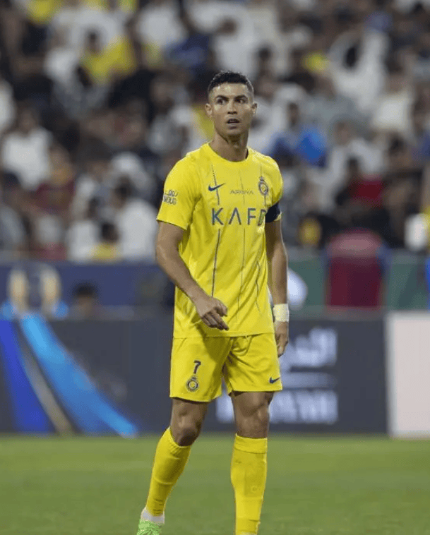 原创c罗不满红牌利雅得出面申诉肘击对手有内情联赛金靴悬了