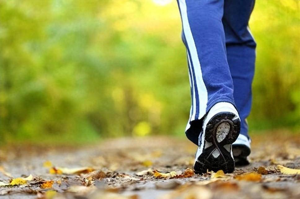 原创血管堵没堵走两步就知道出现这6个信号千万当心