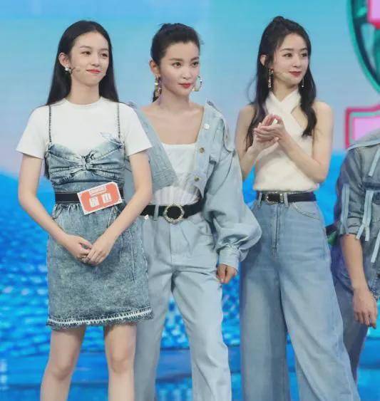 张雪迎和章子怡的关系变化,就是一个典型的例子.