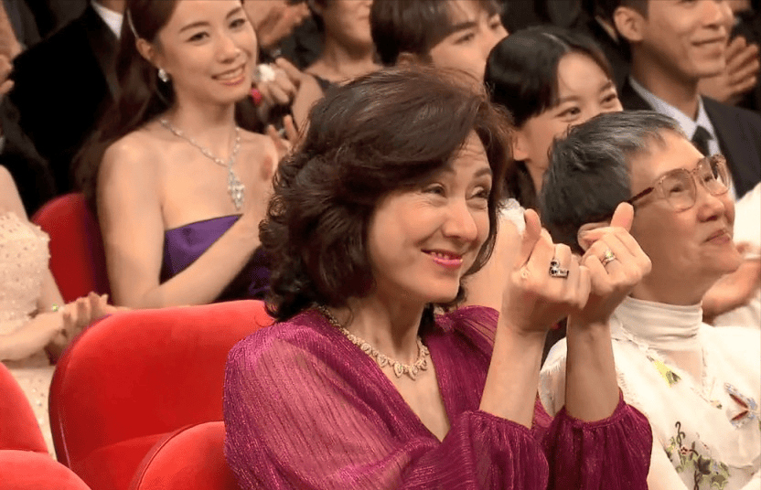 郭富城黄子华热聊,袁咏仪误读大鹏成大雄_邓丽欣_嘉宾_网友