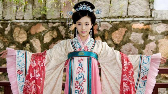 原创公主赵福金宋朝第一美人靖康之难被父兄灌醉送金军屈辱而亡