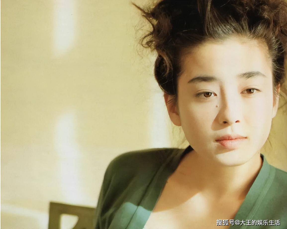 20岁那年,宫泽理惠与相扑界名将贵花田陷入热恋