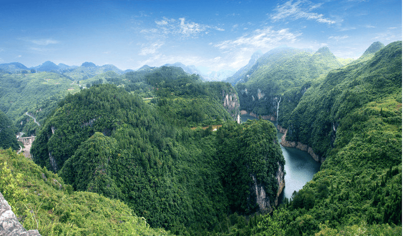 桐梓红花园景区:这里有丰富的红色文化资源,是一个了解红色历史的好