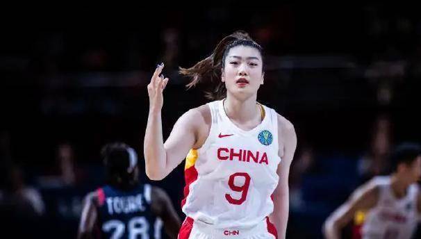 广东更换年轻老板女篮1200万奖金李梦回应众圣母