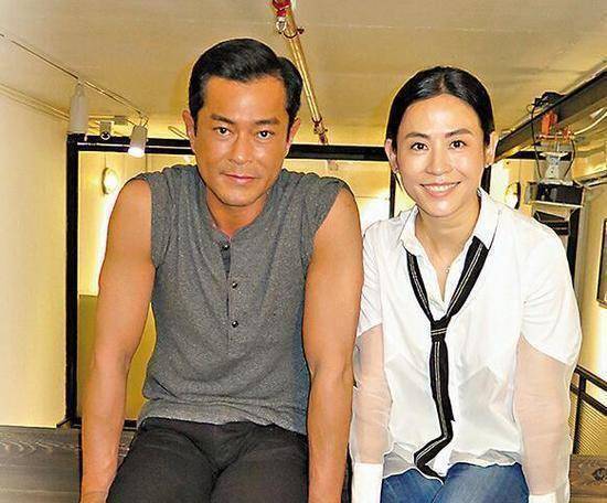 原创古天乐痛下杀手新戏片场弄伤宣萱颈部还要忍痛拍戏