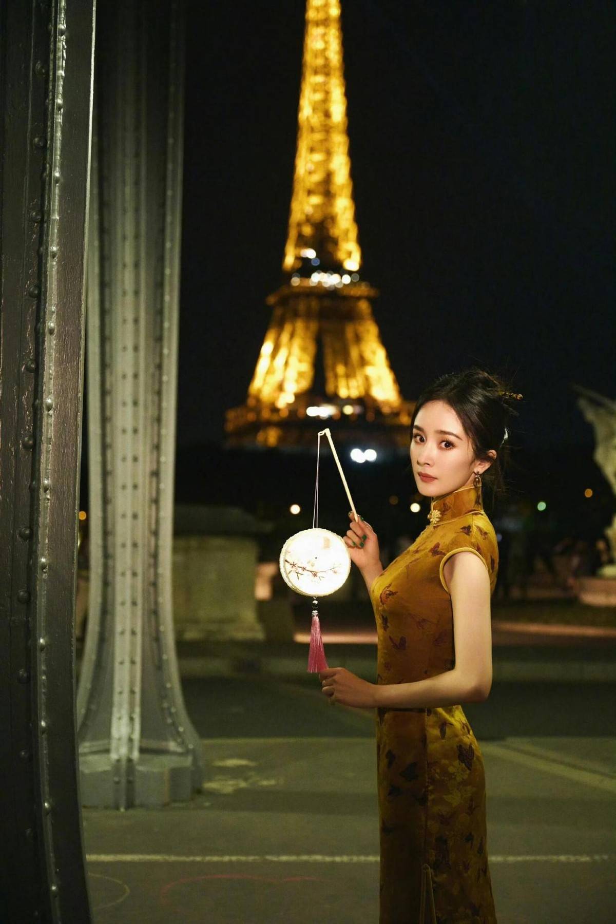 原创杨幂身穿人生中最美的旗袍惊艳全场网友直呼美到心里了