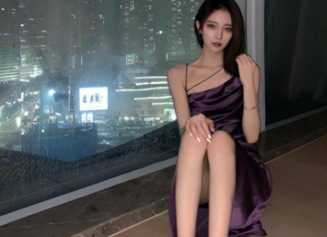 高端玩家项思醒同时交5个男友,全家帮其打掩护,和70亿富豪订婚