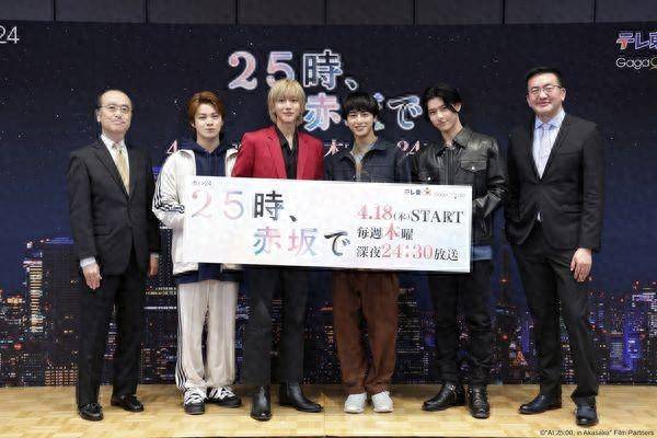 原创bl日剧25时赤坂见乔下巴角度狂亲主角床照曝光引遐想