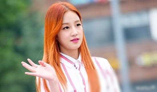 韩国女歌手朴宝蓝因病离世年仅30岁告别舞台