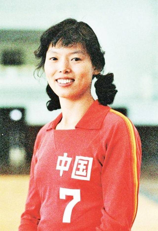 她是中国女排豪夺五连冠踏上世界之巅的重要功臣之一,她是铁榔头郎平