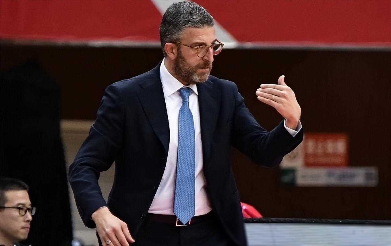 原创cba乱换人遭质疑最差教练风波引发热议