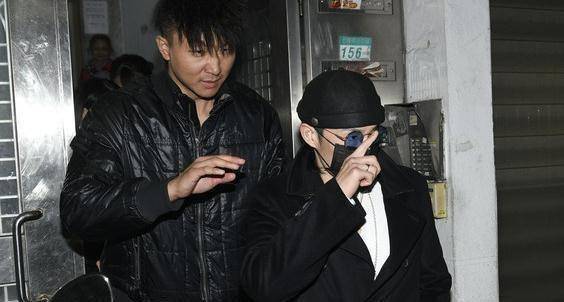 原创高以翔去世后吴建豪现身活动双目无神强努笑脸曾因痛失挚友爆粗