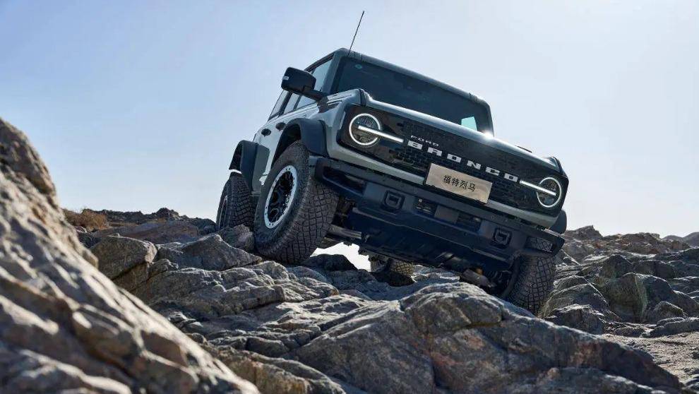 福特也带来了福特电马这款纯电动车型,不仅拥有美式肌肉车相当的动力