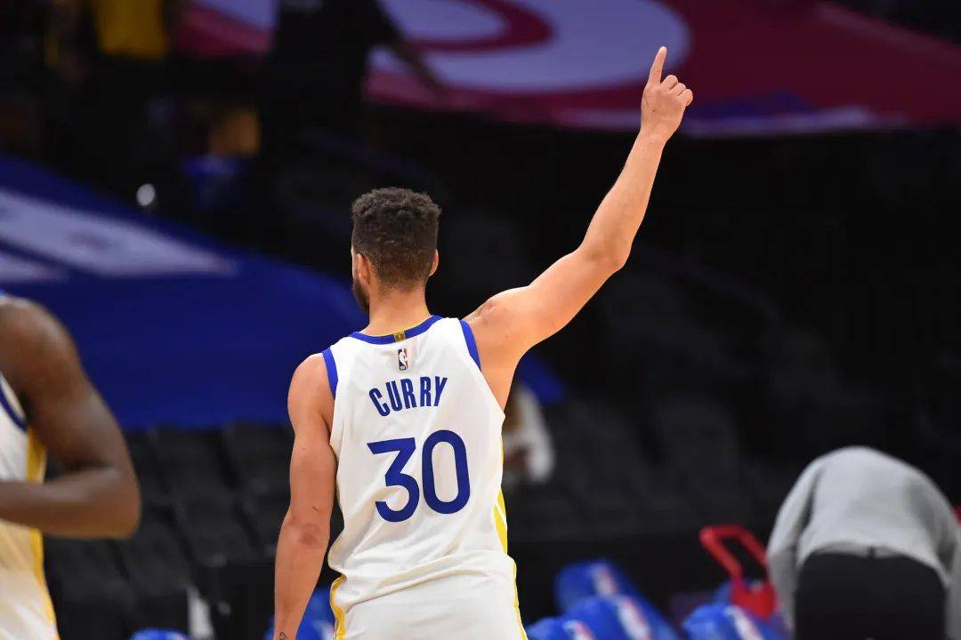 原创官宣史上最强阵容恭喜库里