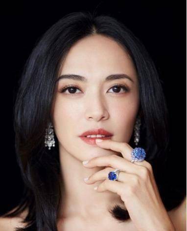 原创海清姚晨梁静发表女性感言论当代30岁女演员演艺之路