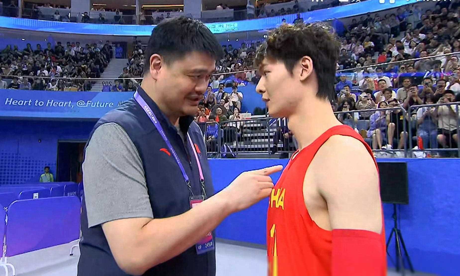 原创今晚cba战两场cctv5直播上海男篮pk御林军王哲林领衔对决