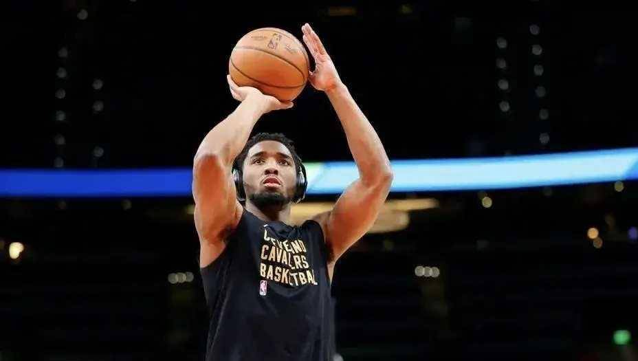 多诺万·米切尔