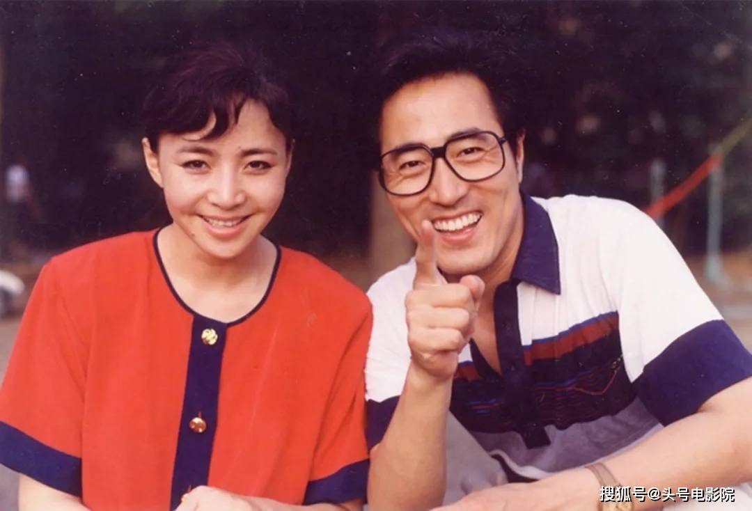 原创中国最高分喜剧播出31年小主演已42岁有人去世第一美女隐退