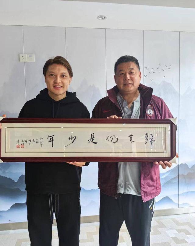 原创40岁还在踢中国足坛活化石场均跑1万2千米却曾因身高被拒绝