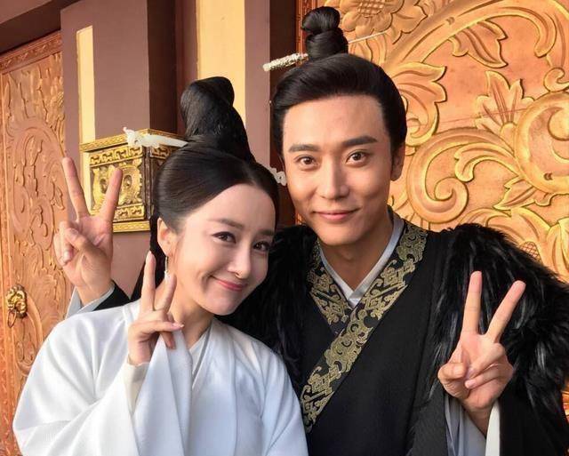 安以轩的女二碾压女主,李依晓演技炸裂吓坏张丹峰_徐正溪_戏份_动作