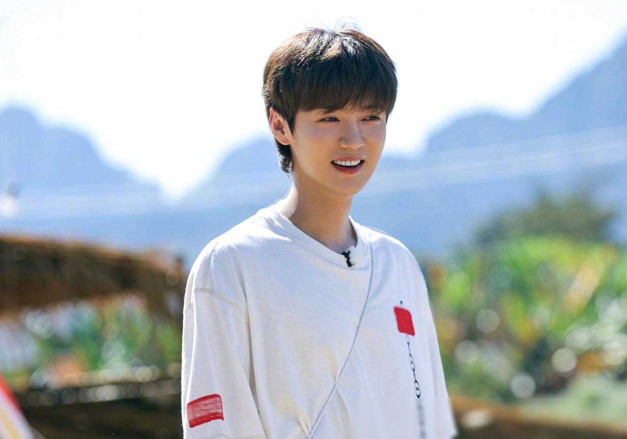 幸亏邓超做了五哈团反感的事否则节目可能面临争议