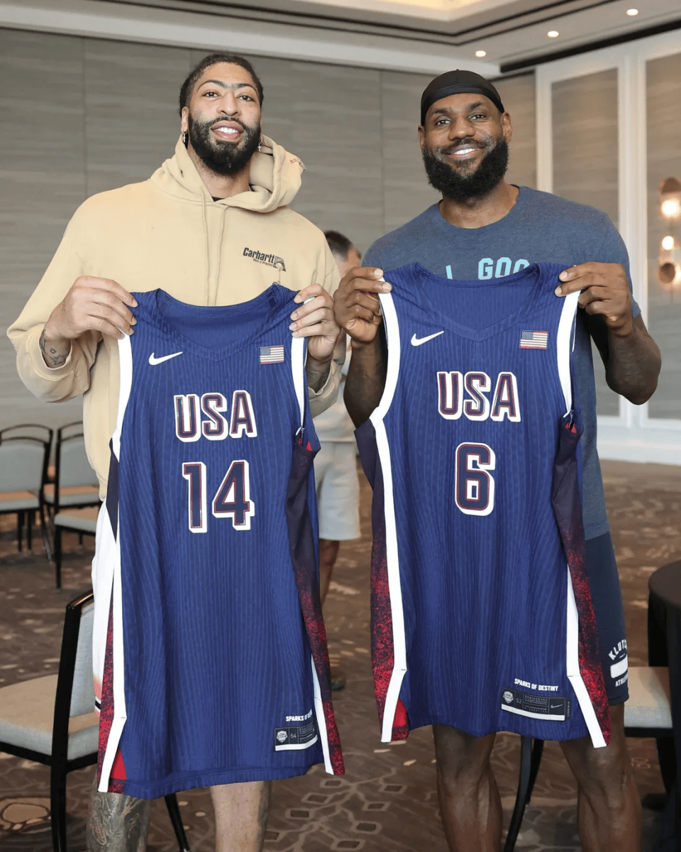 揭秘美国奥运男篮组队过程:两大关键因素被考虑 希尔亲自登门送球衣
