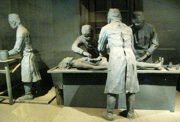 731部队有多丧心病狂?将人谎称为"猴",解剖活人,令人发指!_实验_日军_