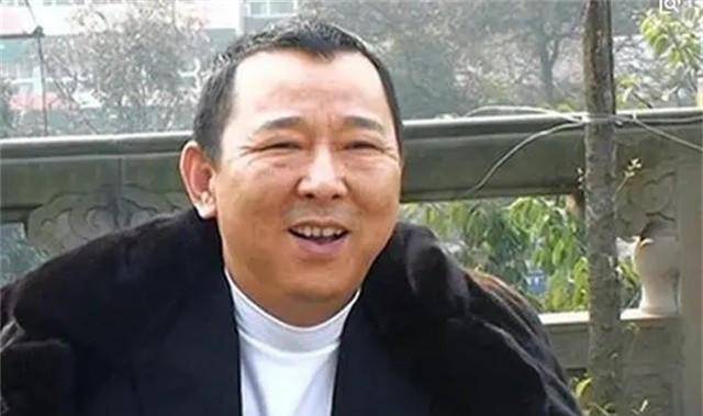 四川首富刘汉法庭上看到妻子痛哭流涕我最对不起的就是你